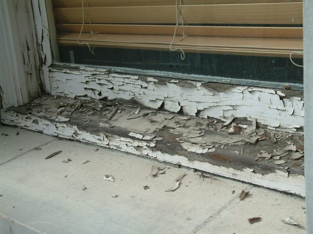 Oviatt Building - Deteriorated windows